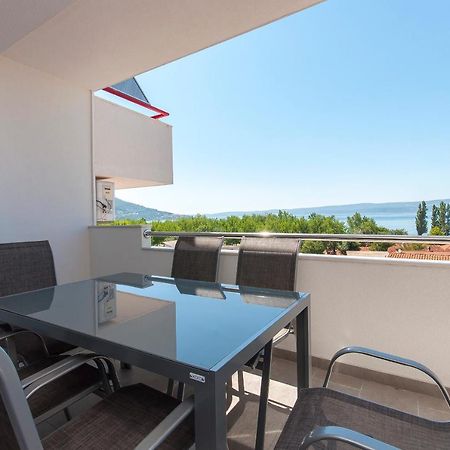 Apartman Mira- Omiš Dış mekan fotoğraf