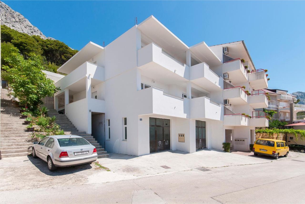 Apartman Mira- Omiš Dış mekan fotoğraf