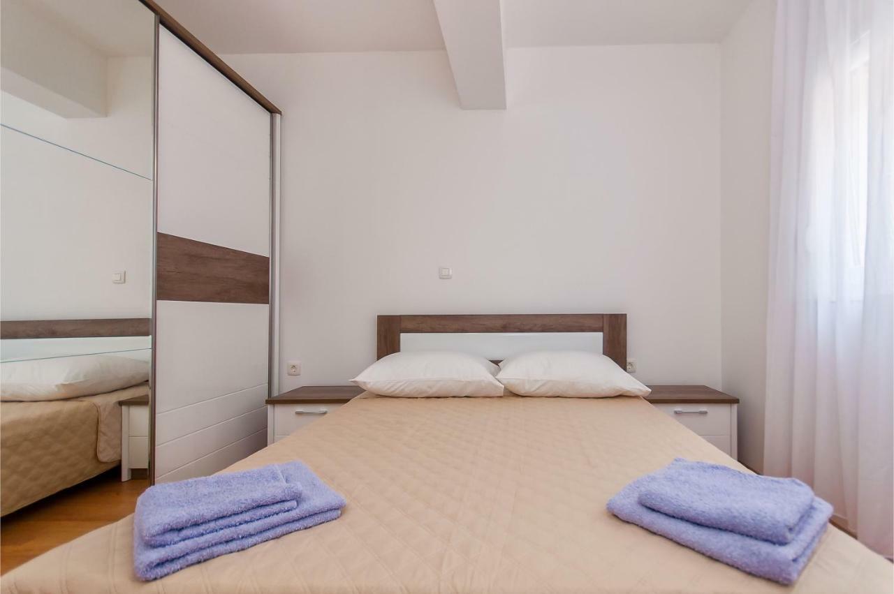 Apartman Mira- Omiš Dış mekan fotoğraf